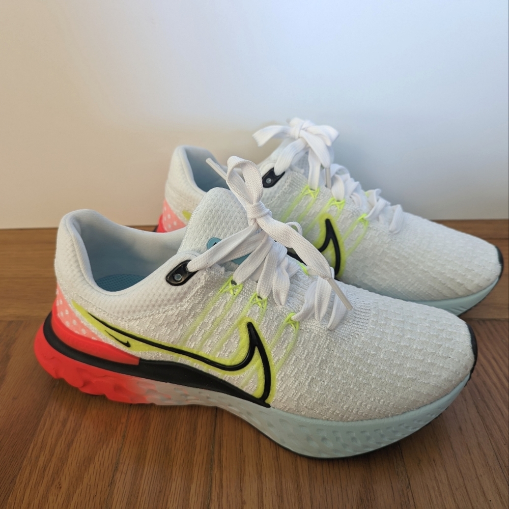 Nike React Infinity Run FlyKnit 3 Running Shoe White/Black/Bright Crimson 7.5